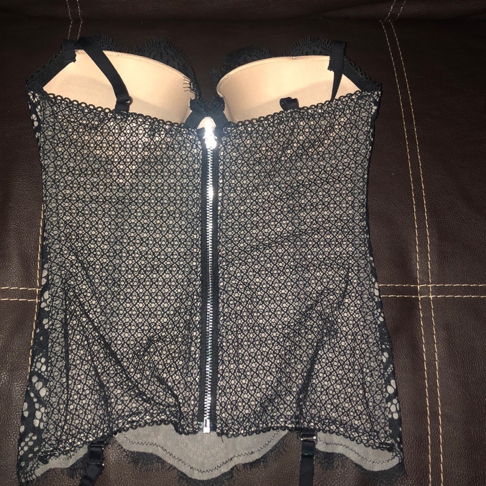 Lingerie Top - Picture 2 of 4